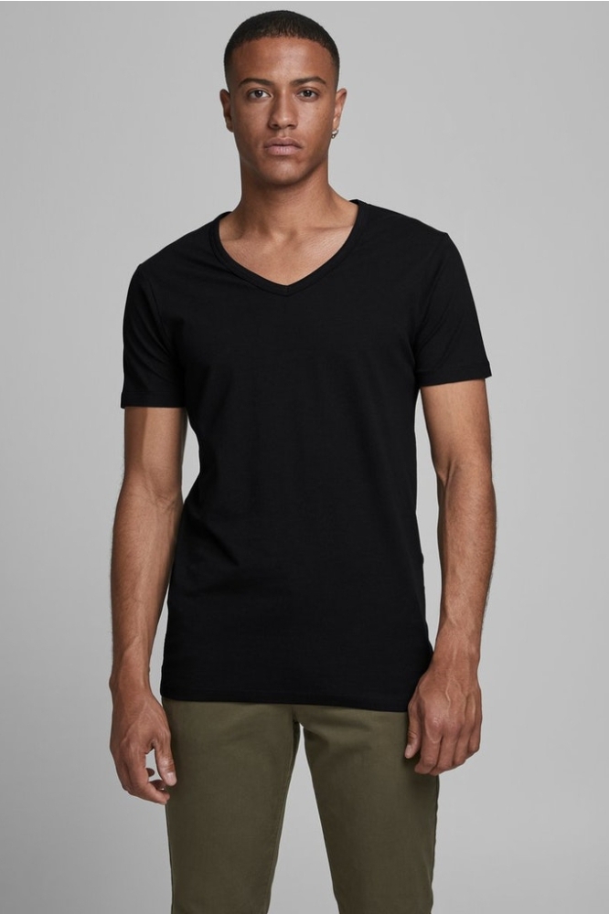 Jack & Jones zwarte heren t-shirt | Model vooraanzicht