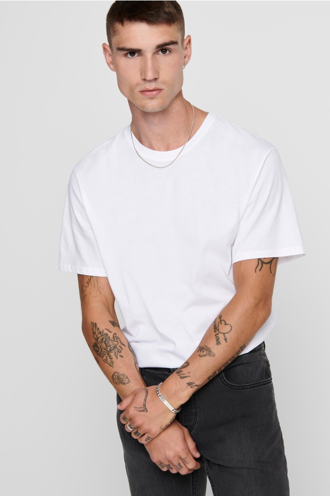 Only & Sons witte heren t-shirt | Model achteraanzicht