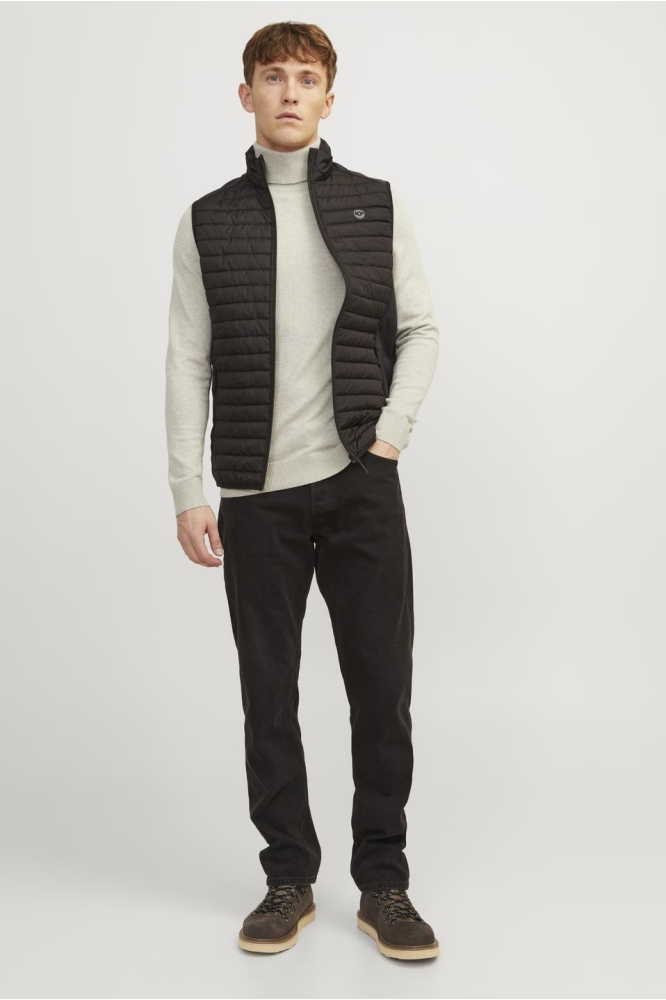 Jack & Jones beige heren trui | Model vooraanzicht