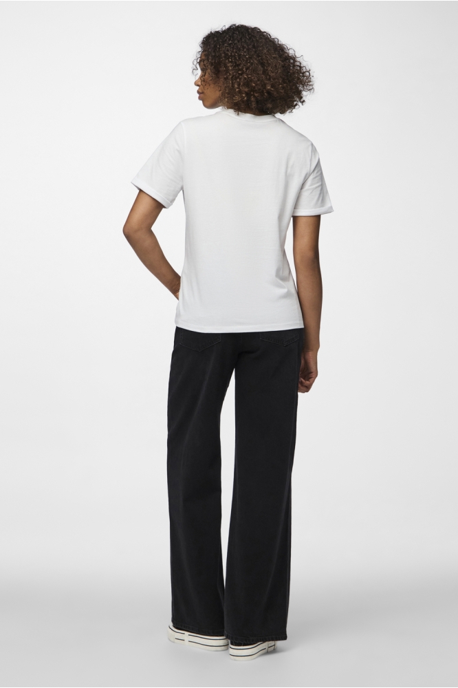 Pieces witte dames t-shirt | Model