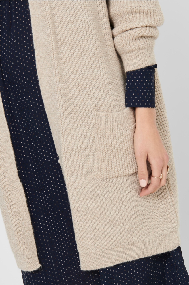 Only beige dames vest | Close up