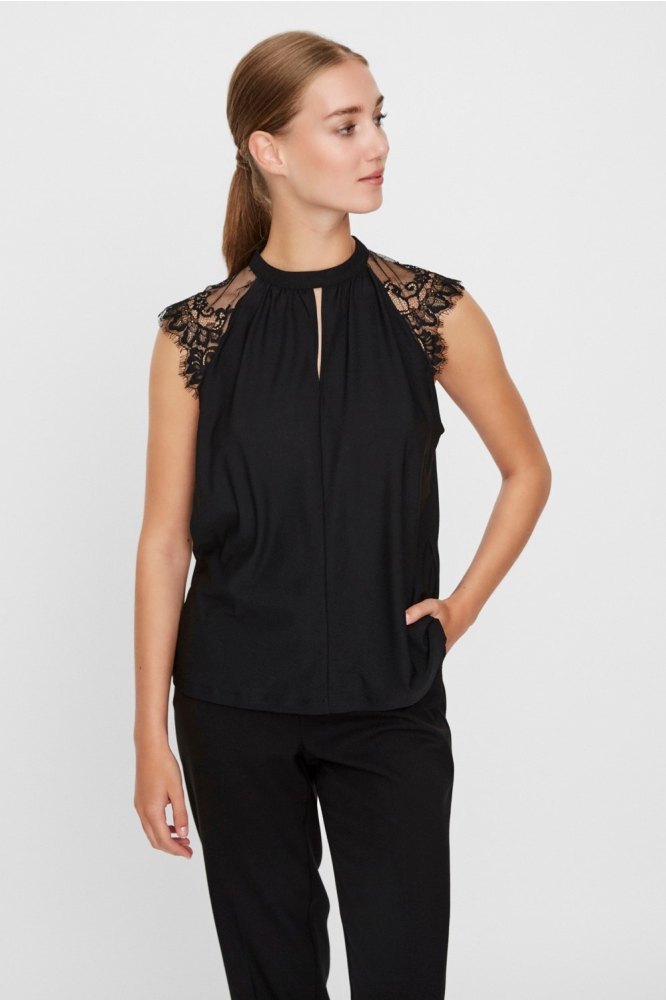 Vero Moda zwarte dames top | Model vooraanzicht