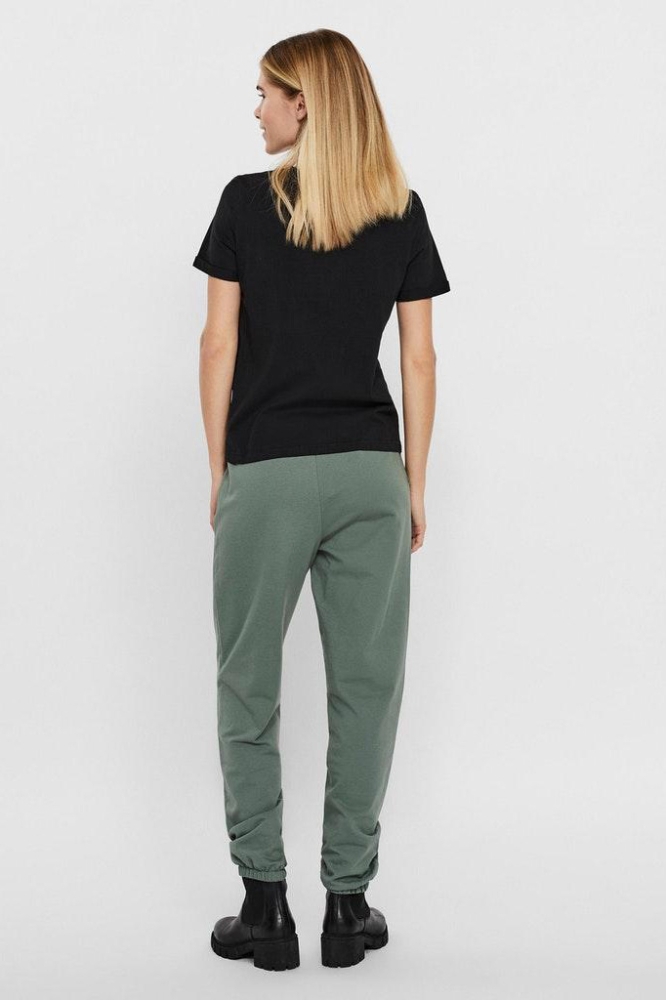 Vero Moda zwarte dames t-shirt | Model achteraanzicht