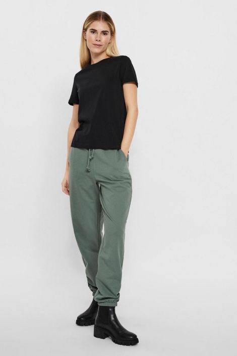 Vero Moda zwarte dames t-shirt | Model