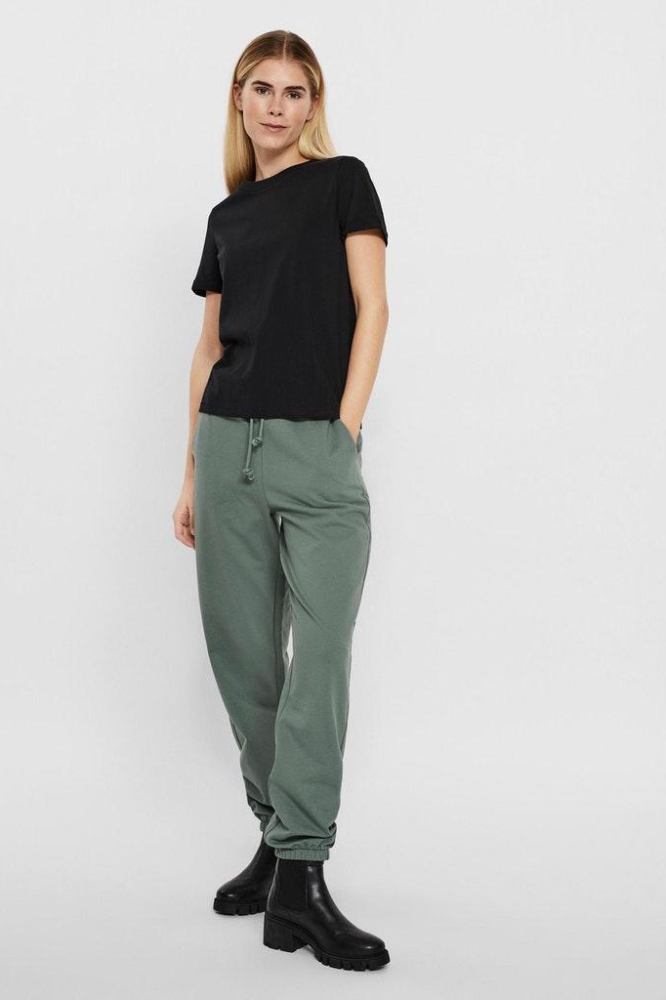 Vero Moda zwarte dames t-shirt | Model