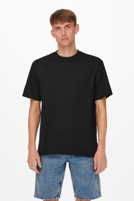 Only & Sons zwarte heren t-shirt | Model vooraanzicht