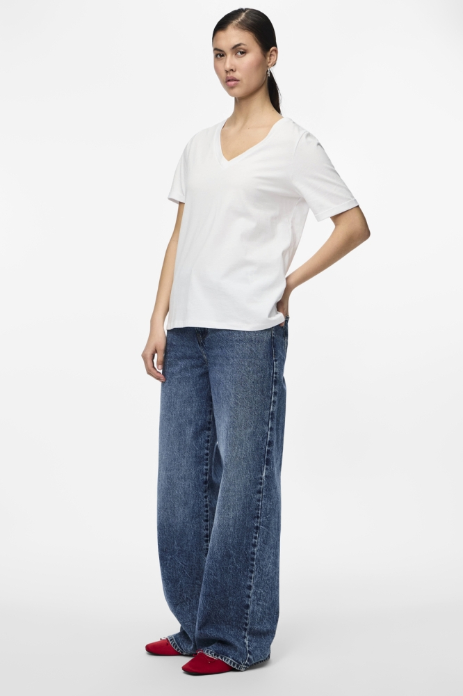 Pieces witte dames t-shirt | Model