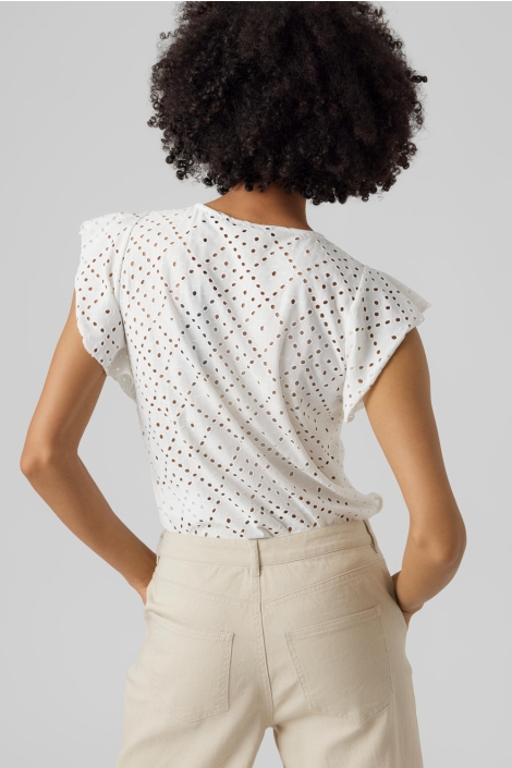 Vero Moda witte dames t-shirt | Model achteraanzicht