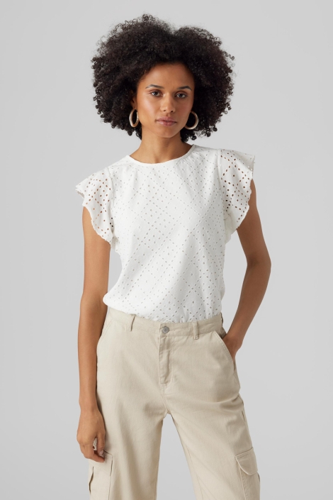 Vero Moda witte dames t-shirt | Model vooraanzicht