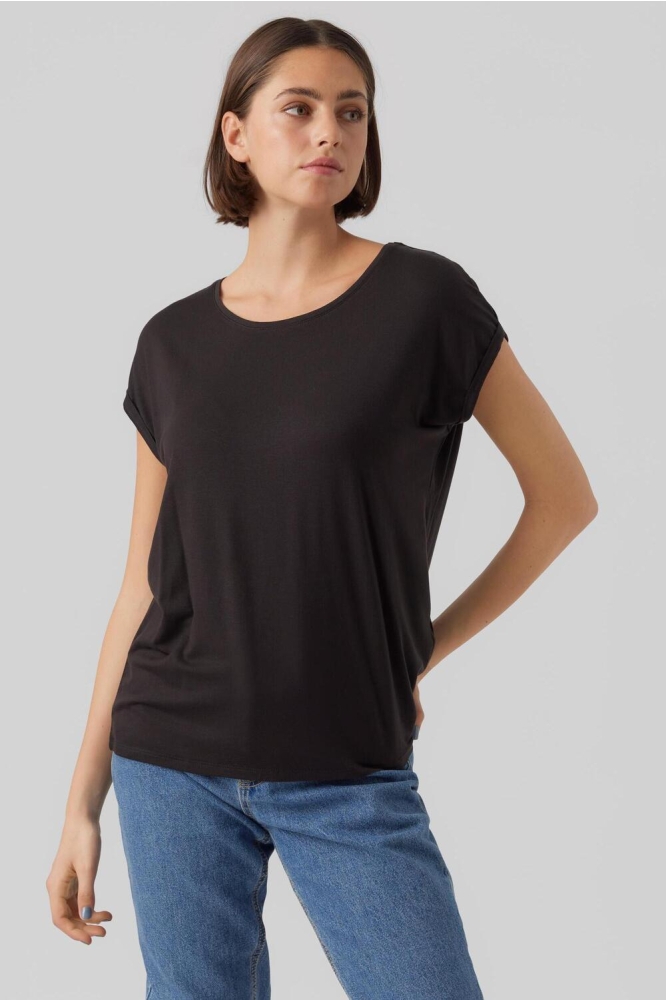 Vero Moda zwarte dames t-shirt | Model vooraanzicht