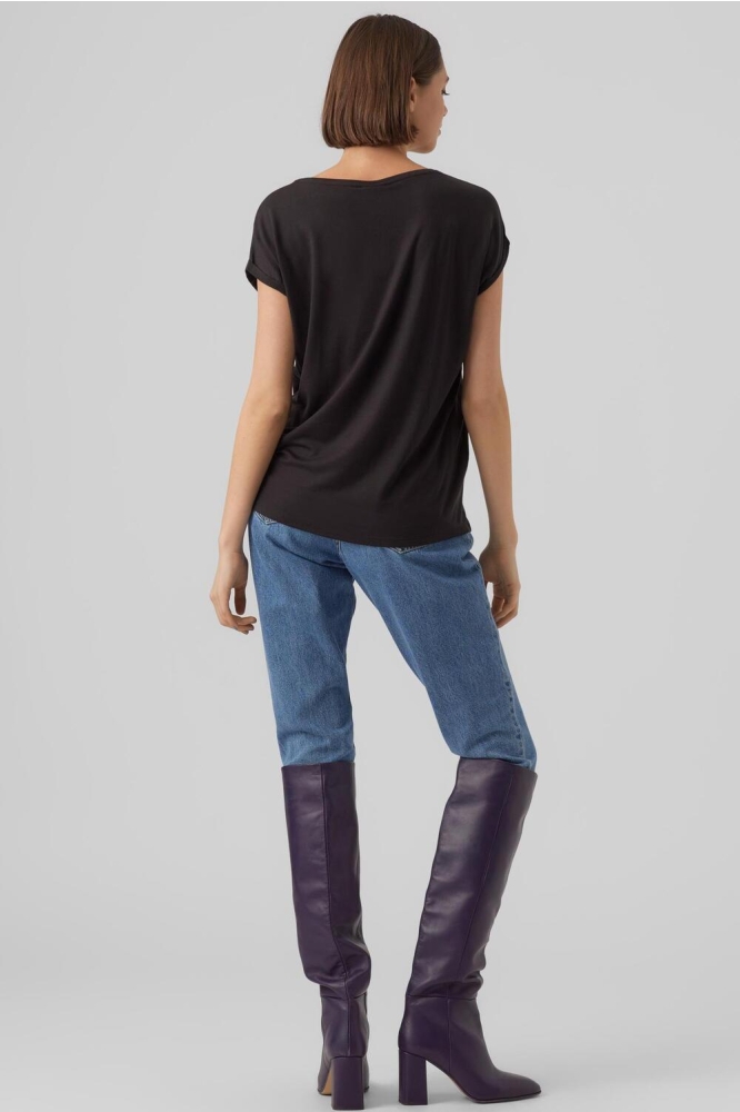 Vero Moda zwarte dames t-shirt | Model