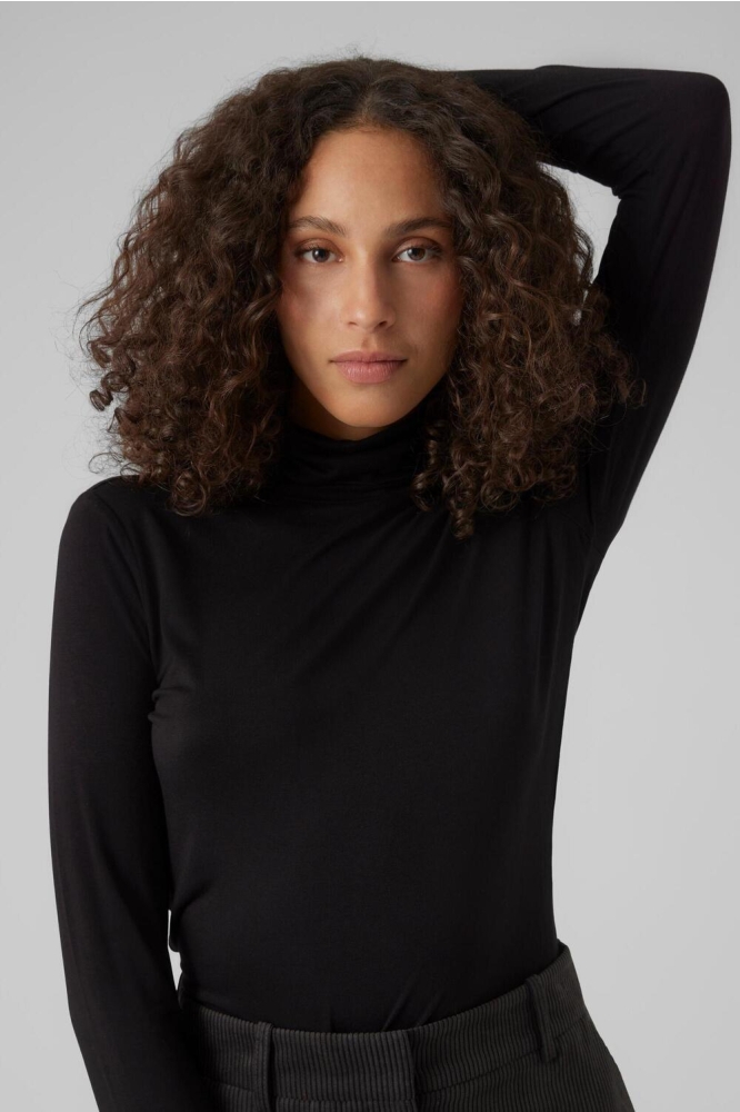 Vero Moda zwarte dames t-shirt | Close up