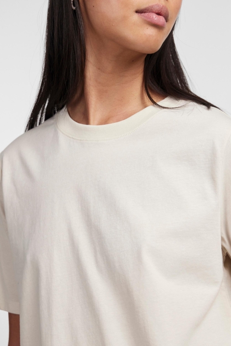 Pieces ecru dames t-shirt | Close up