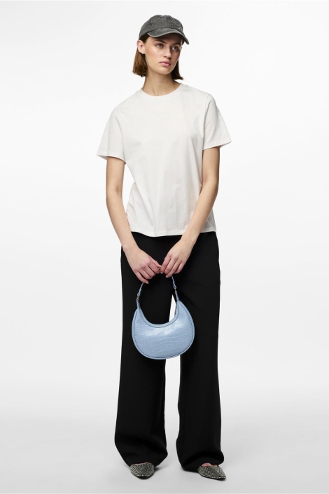 Pieces witte dames t-shirt | Model