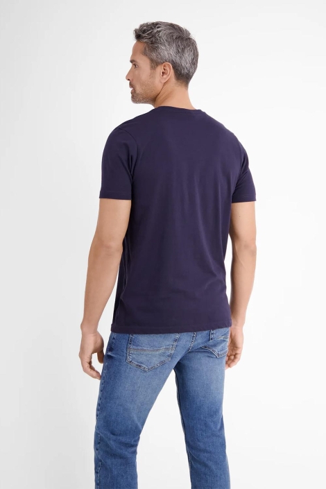 Lerros blauwe heren t-shirt | Model achteraanzicht