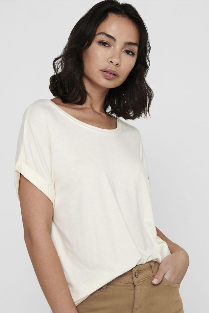 Only beige dames t-shirt | Model vooraanzicht