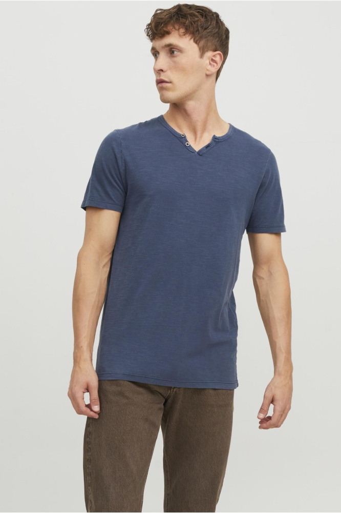 Jack & Jones blauwe heren t-shirt | Model vooraanzicht