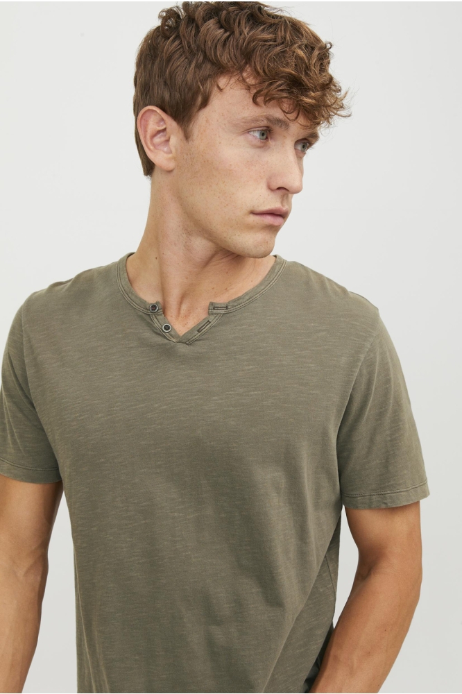 Jack & Jones groene heren t-shirt | Model vooraanzicht