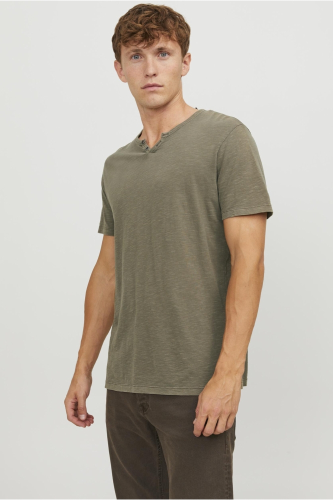 Jack & Jones groene heren t-shirt | Model zijaanzicht