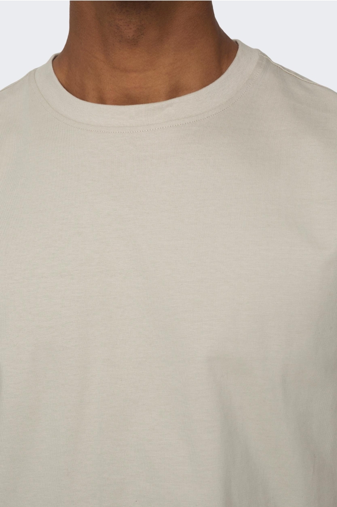 Only & Sons beige heren t-shirt | Close up