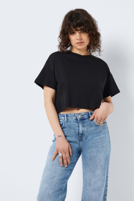 Noisy may zwarte dames t-shirt | Model vooraanzicht