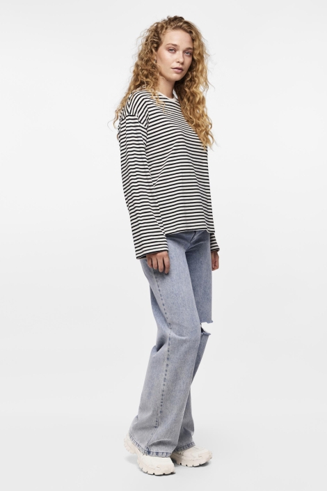 Pieces witte dames t-shirt | Model