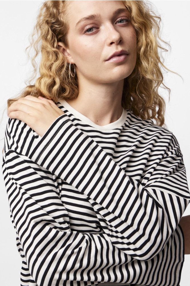 Pieces witte dames t-shirt | Close up