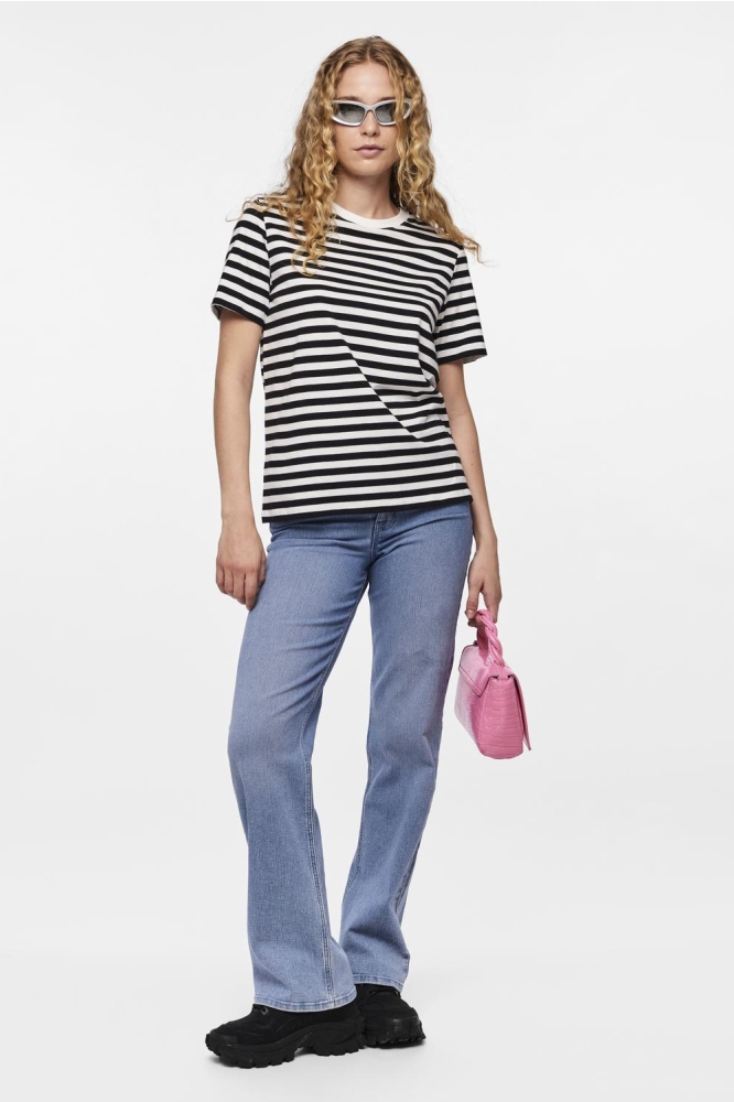 Pieces zwarte dames t-shirt | Model