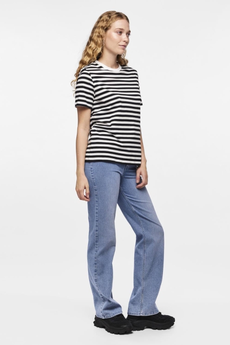 Pieces zwarte dames t-shirt | Model