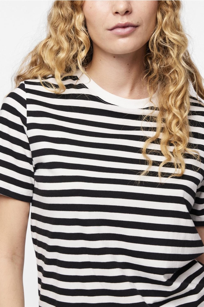 Pieces zwarte dames t-shirt | Close up