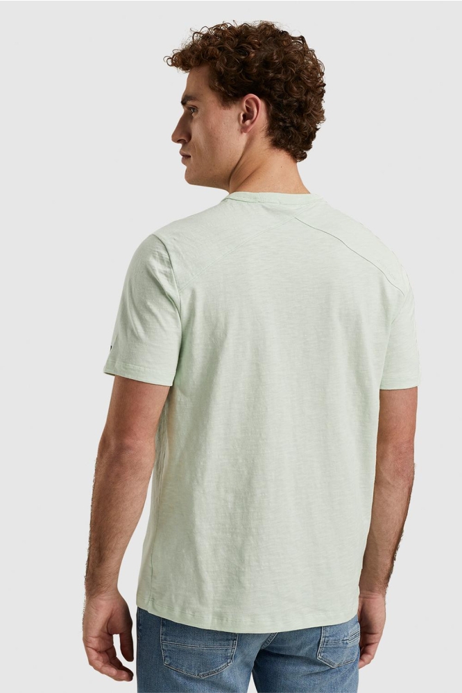 Cast Iron groene heren t-shirt | Model achteraanzicht