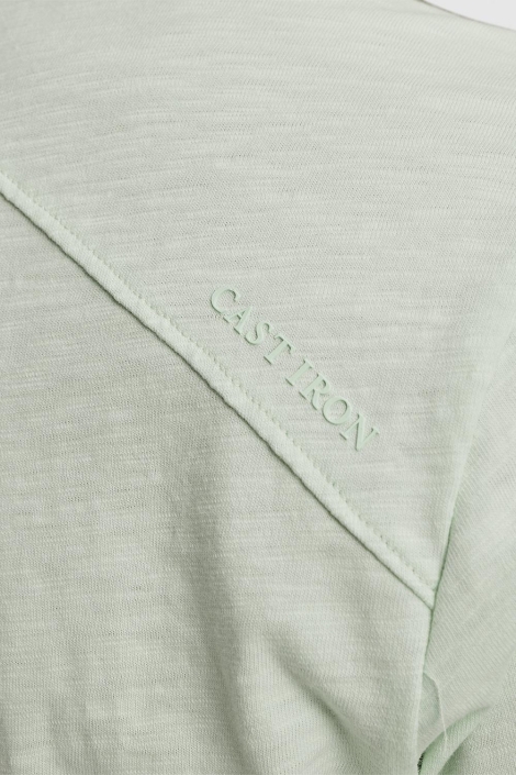 Cast Iron groene heren t-shirt | Close up