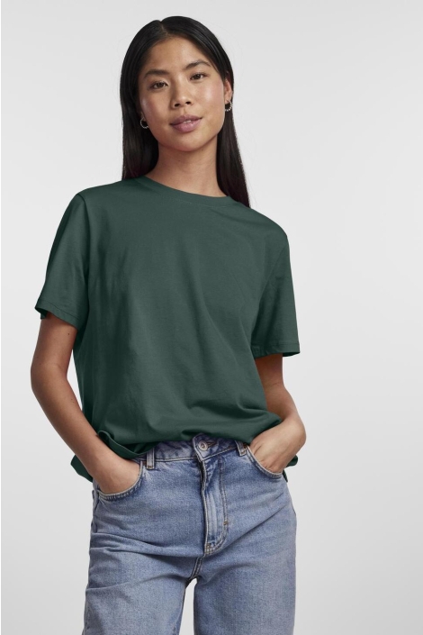 Pieces groene dames t-shirt | Model vooraanzicht