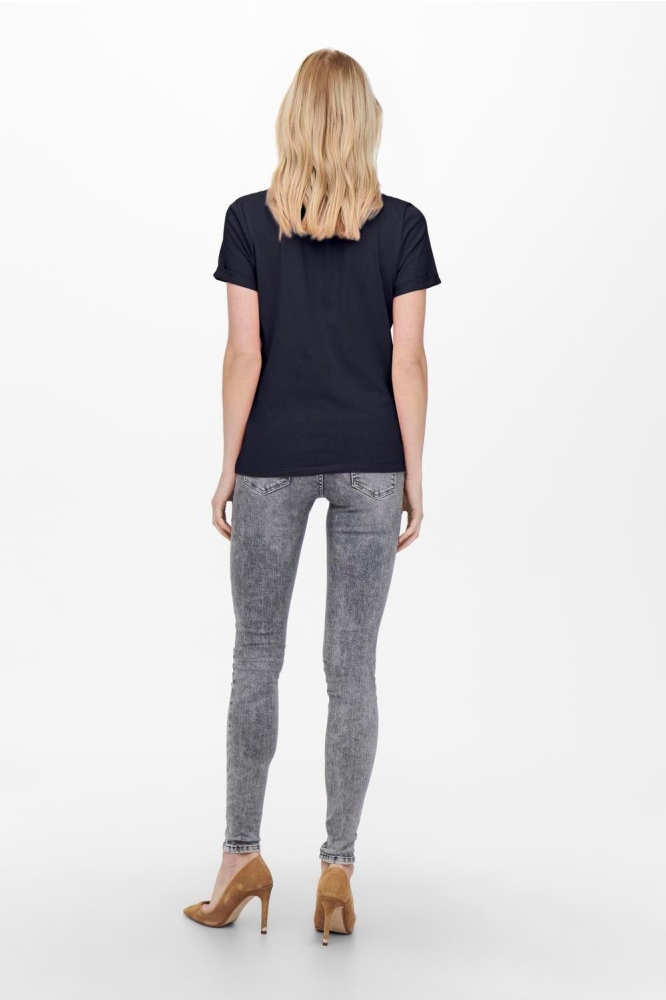 Only blauwe dames t-shirt | Model achteraanzicht