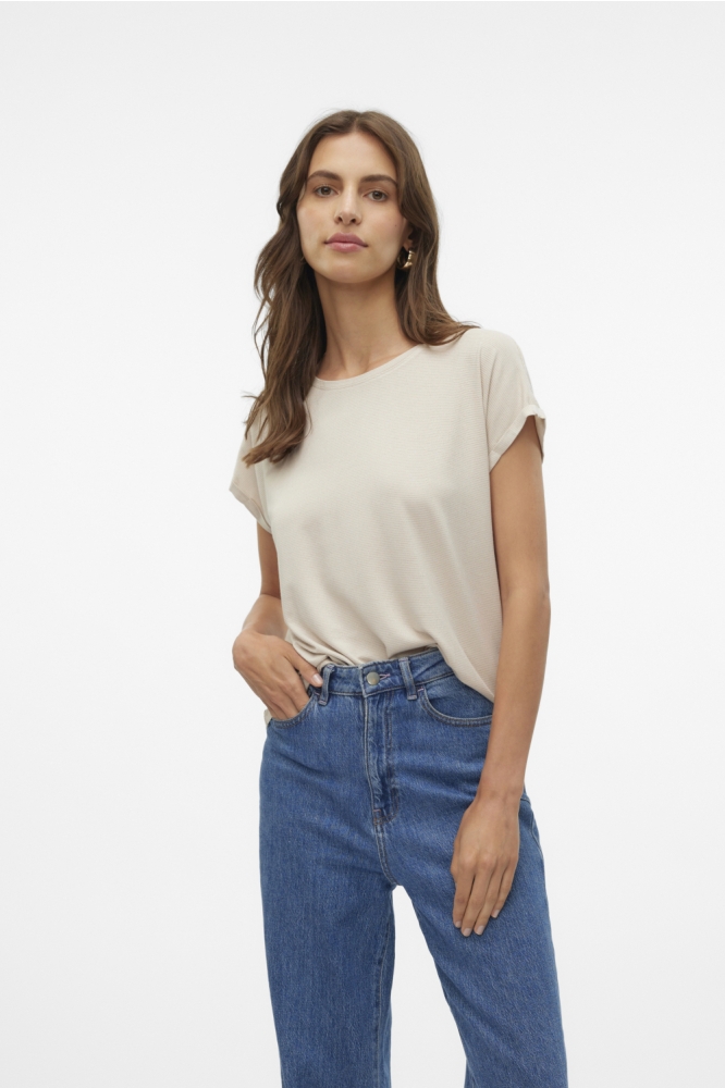 Vero Moda beige dames t-shirt | Model