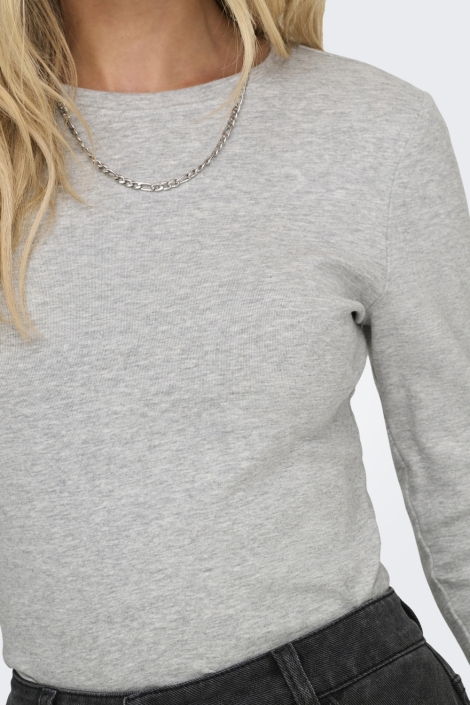 Only grijze dames t-shirt | Close up