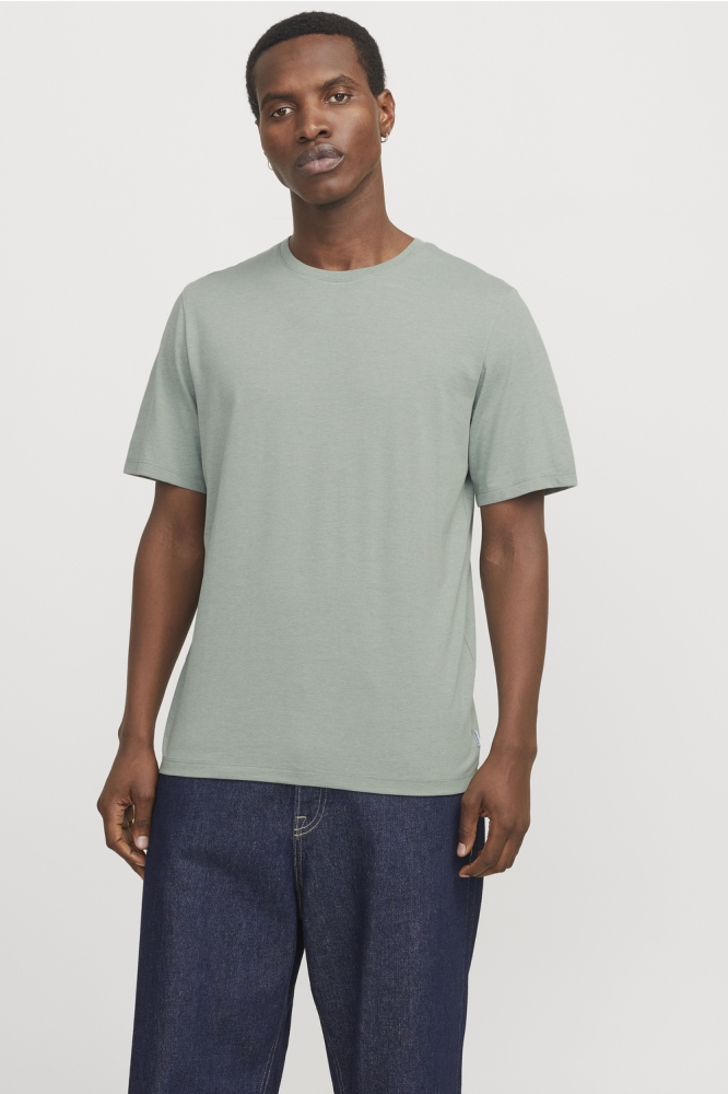 Jack & Jones groene heren t-shirt | Model vooraanzicht