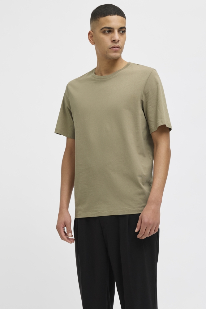 Jack & Jones groene heren t-shirt | Model vooraanzicht