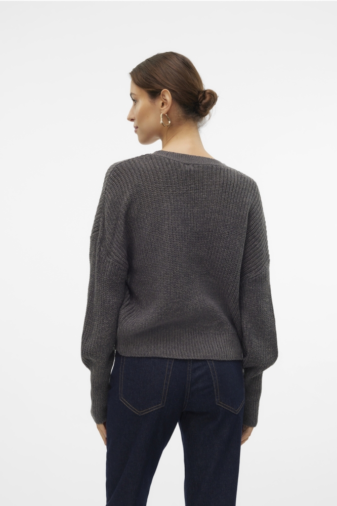 Vero Moda grijze dames vest | Model achteraanzicht