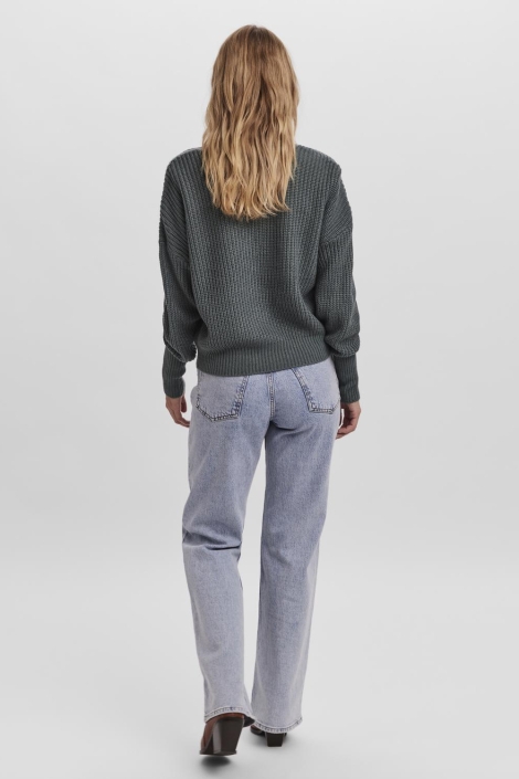 Vero Moda groene dames vest | Model achteraanzicht