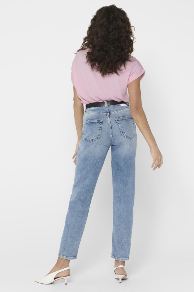 Only roze dames t-shirt | Model