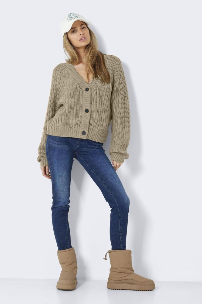 Noisy may ecru dames vest | Model vooraanzicht