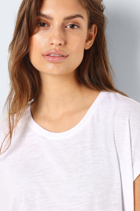 Noisy may witte dames t-shirt | Close up
