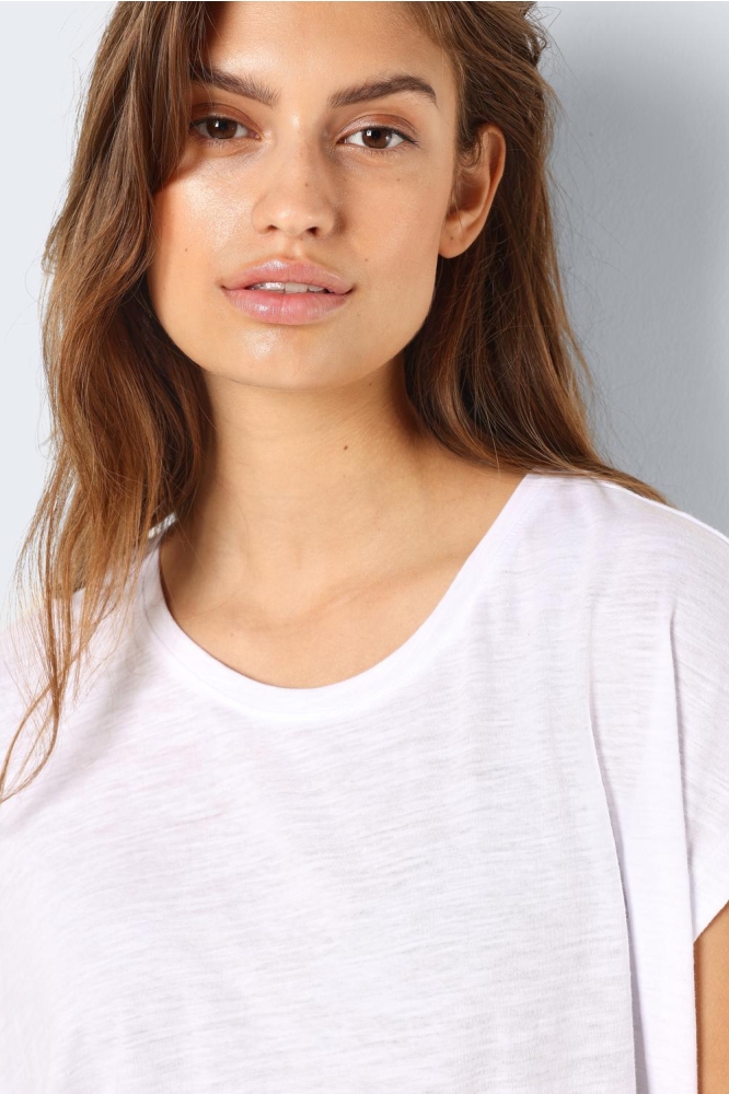 Noisy may witte dames t-shirt | Close up