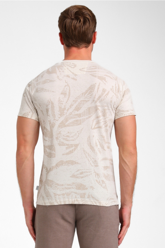Gabbiano beige heren t-shirt | Model achteraanzicht
