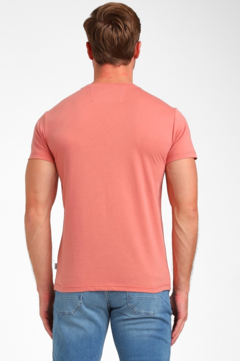 Gabbiano oranje heren t-shirt | Model achteraanzicht