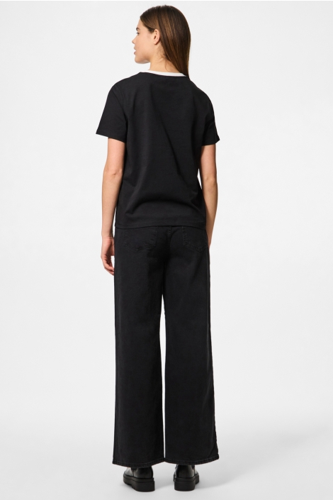 Pieces zwarte dames t-shirt | Model