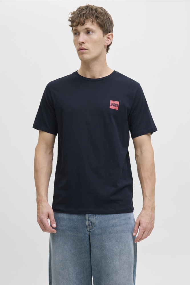 Jack & Jones blauwe heren t-shirt | Model vooraanzicht