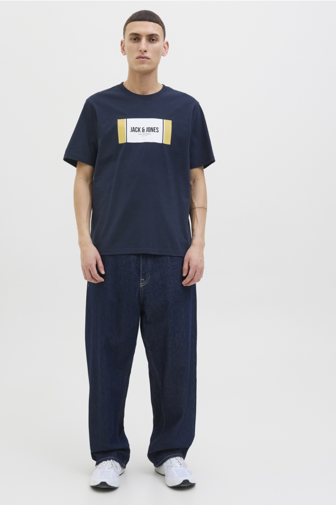 Jack & Jones zwarte heren t-shirt | Model