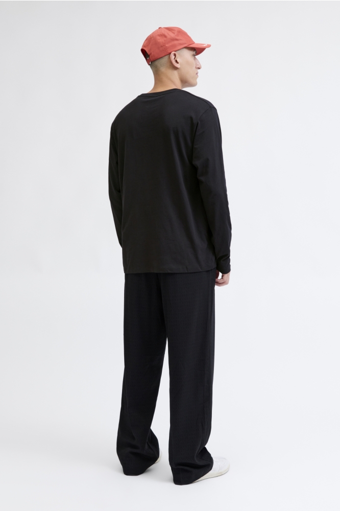 Jack & Jones zwarte heren t-shirt | Model